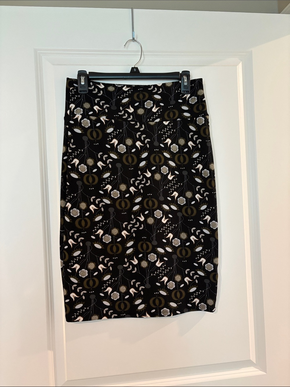 LuLaRoe Black Floral & Abstract Pencil Skirt